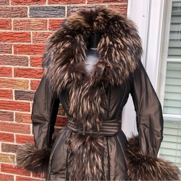 Real Raccoon Fur Princess Coat. - Picture 2 of 7